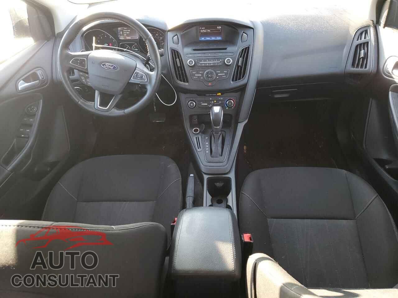 FORD FOCUS 2015 - 1FADP3F20FL281009