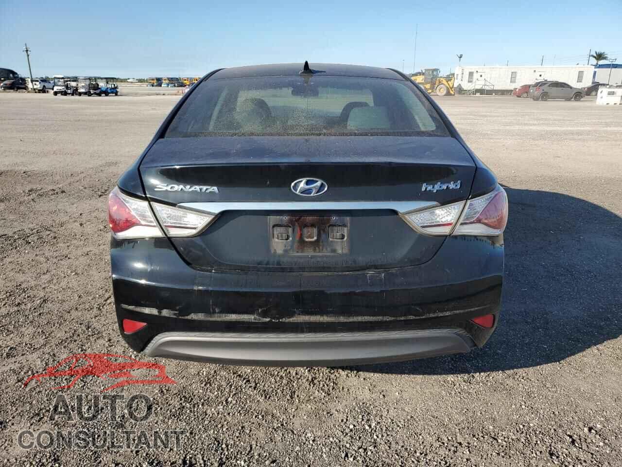 HYUNDAI SONATA 2011 - KMHEC4A49BA006443