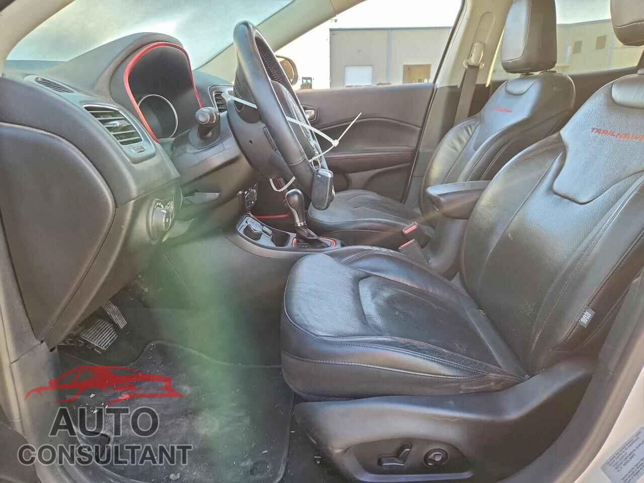JEEP COMPASS 2017 - 3C4NJDDB3HT667701