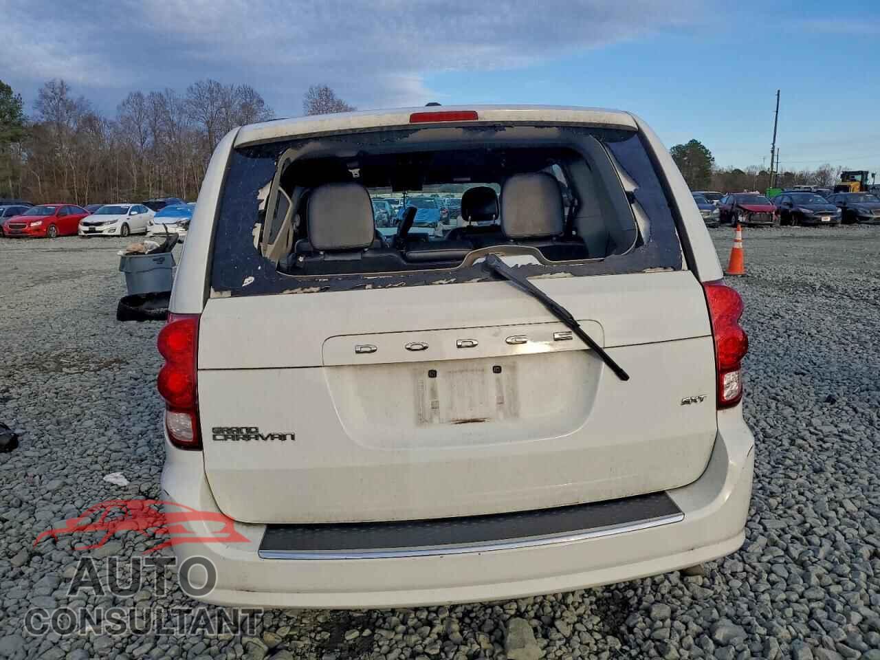 DODGE CARAVAN 2015 - 2C4RDGCG8FR660654