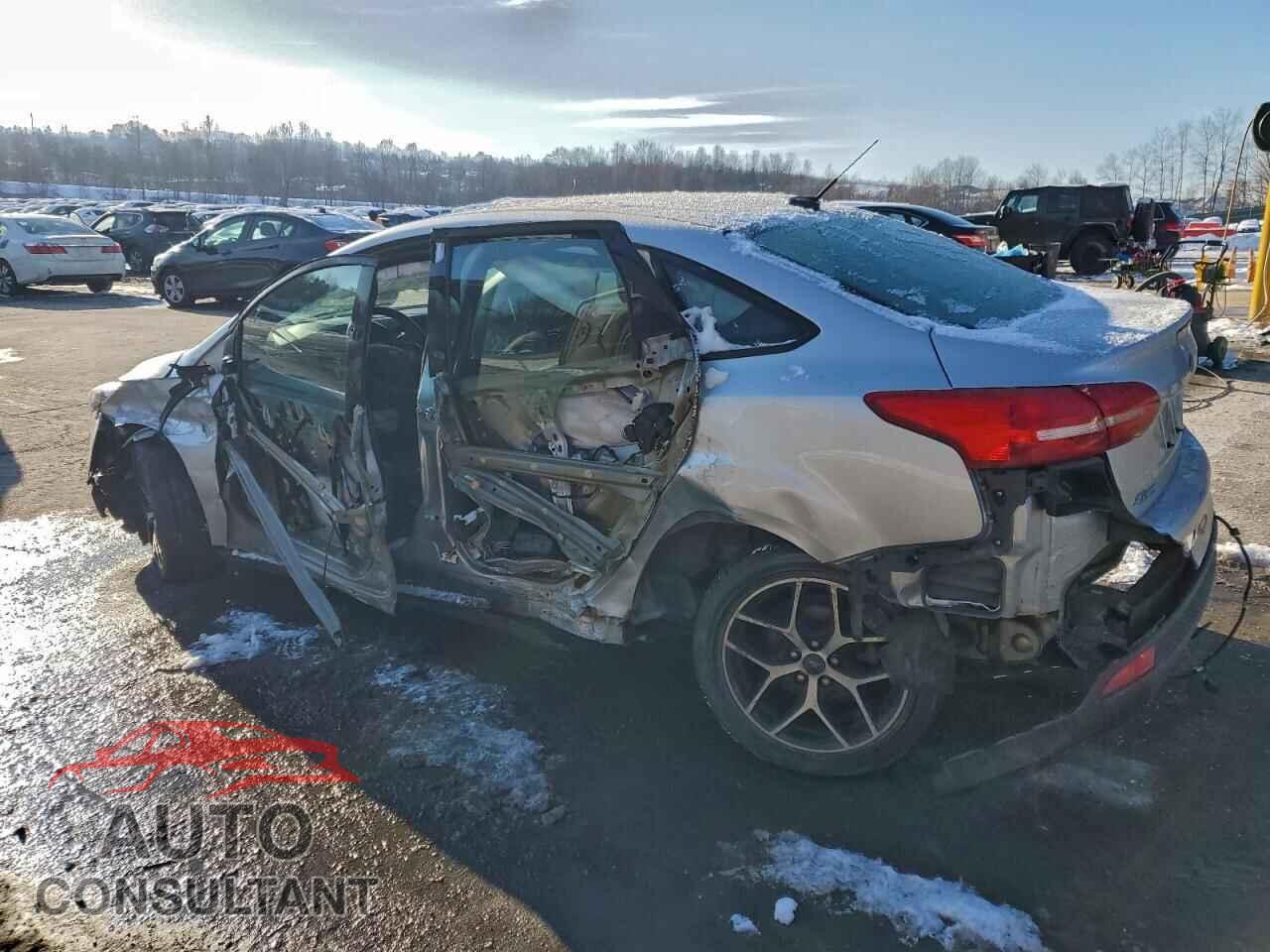 FORD FOCUS 2017 - 1FADP3H24HL256128