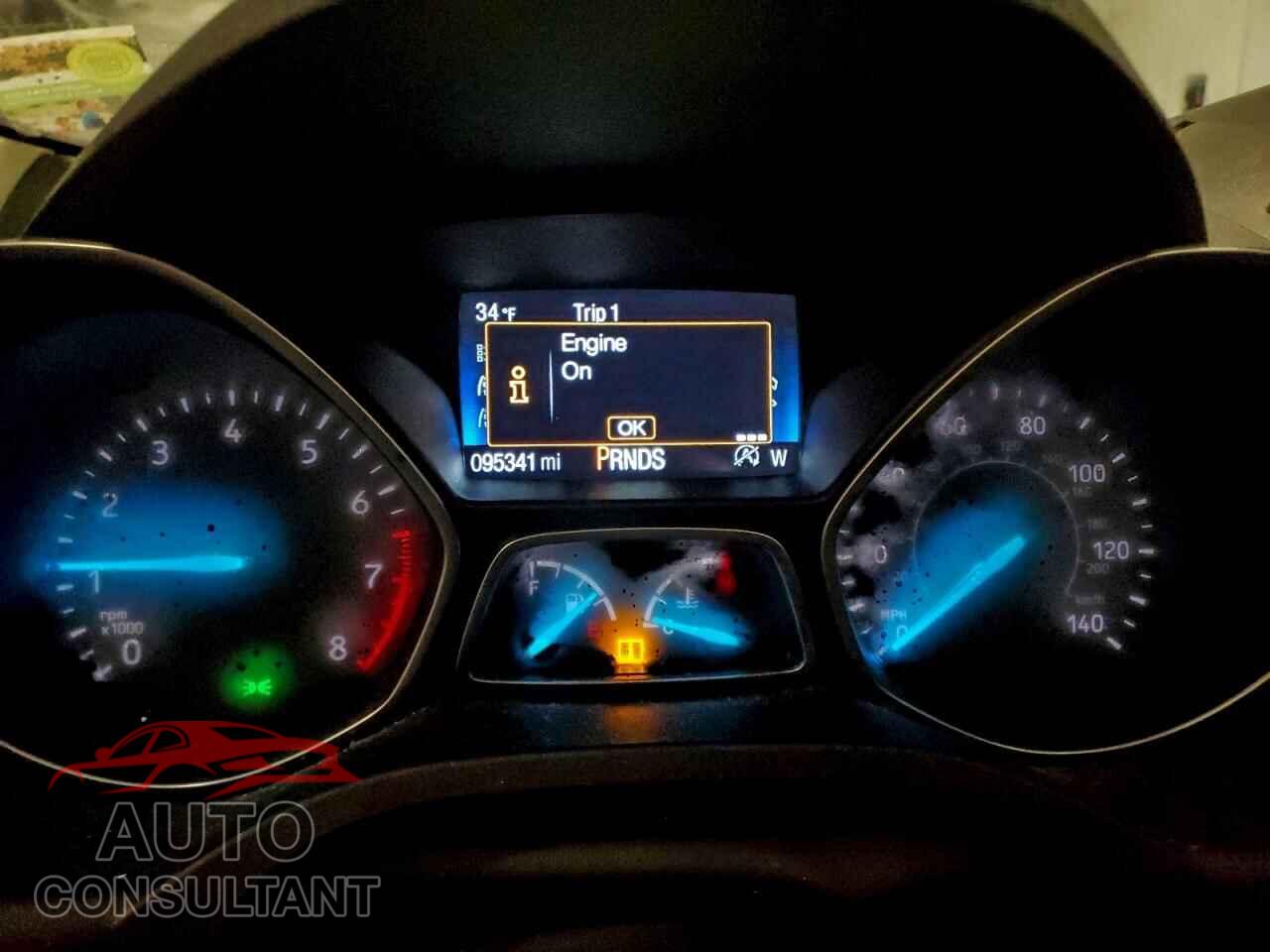 FORD ESCAPE 2017 - 1FMCU9J97HUE73610