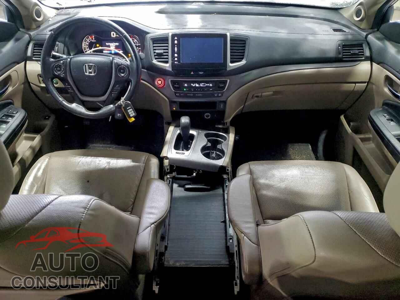 HONDA RIDGELINE 2017 - 5FPYK3F68HB011522