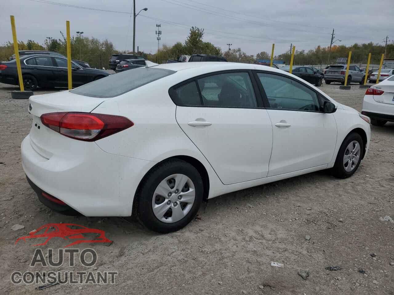 KIA FORTE 2017 - 3KPFK4A77HE108612