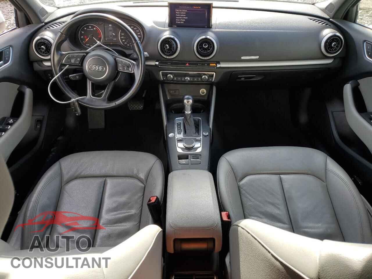 AUDI A3 2017 - WAUAUGFF1H1067335