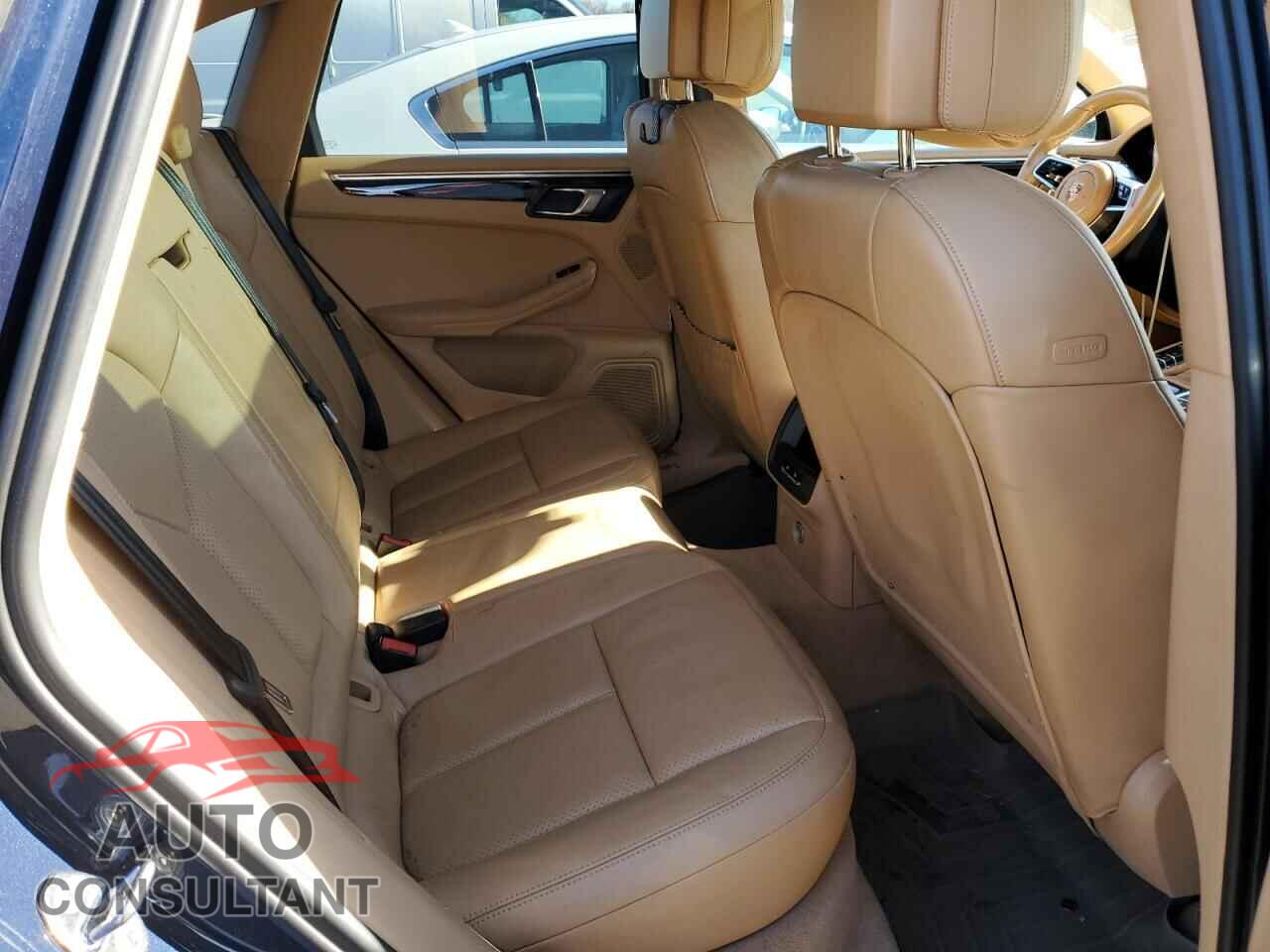 PORSCHE MACAN 2015 - WP1AB2A59FLB54376