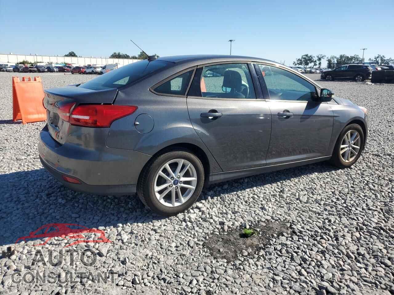 FORD FOCUS 2017 - 1FADP3F24HL346172