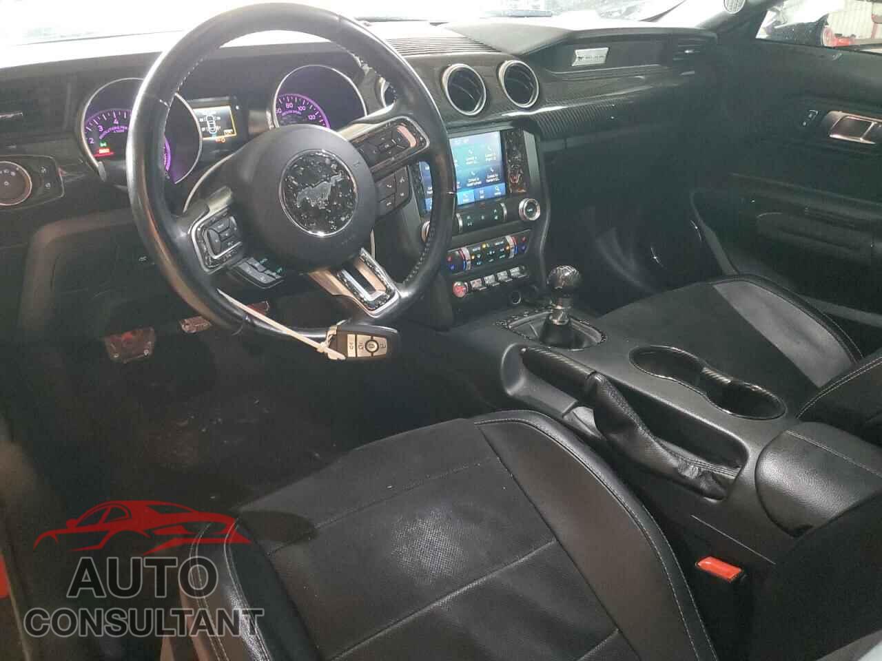 FORD MUSTANG 2019 - 1FA6P8CF6K5119476