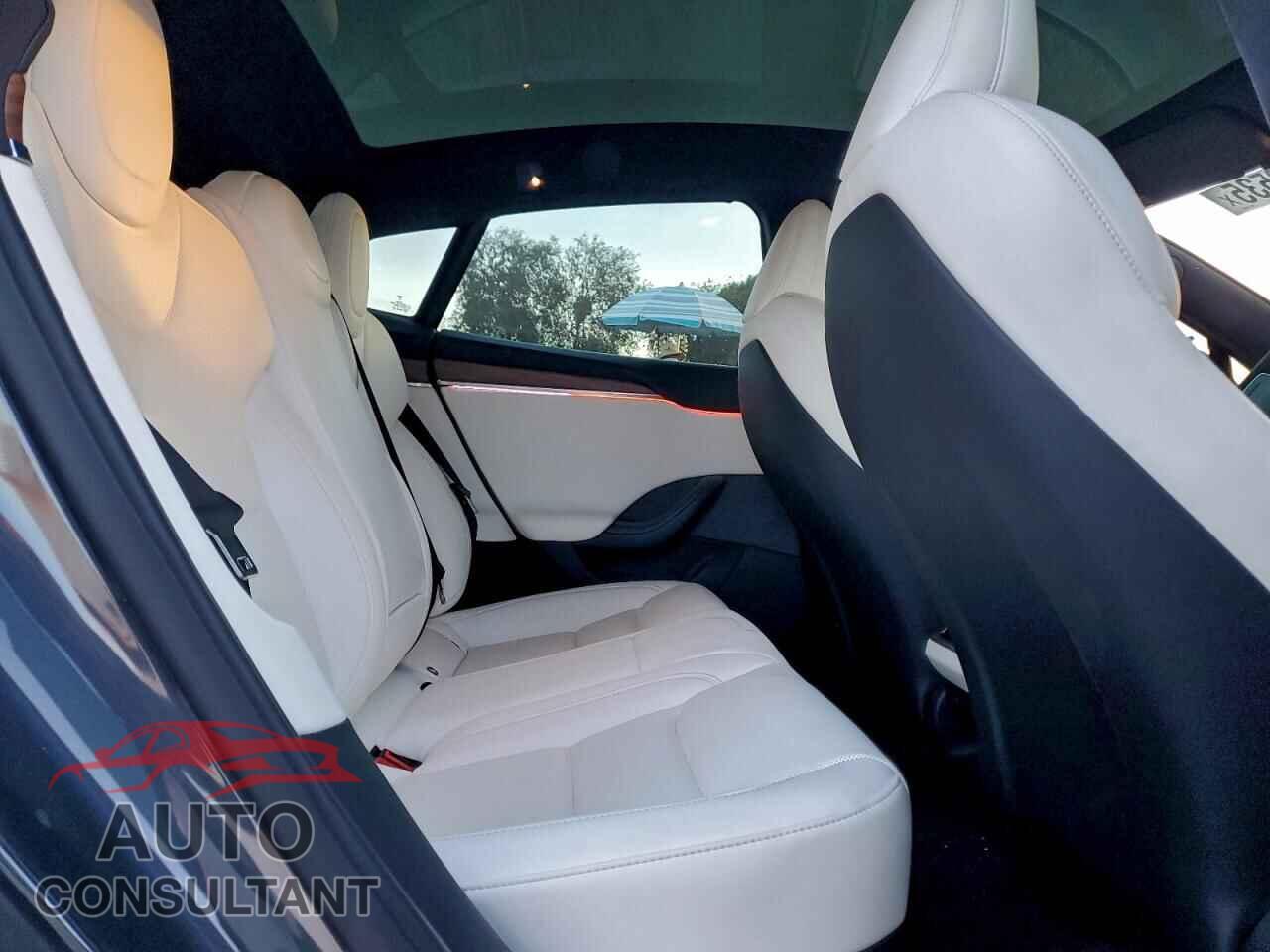 TESLA MODEL S 2021 - 5YJSA1E51MF434452