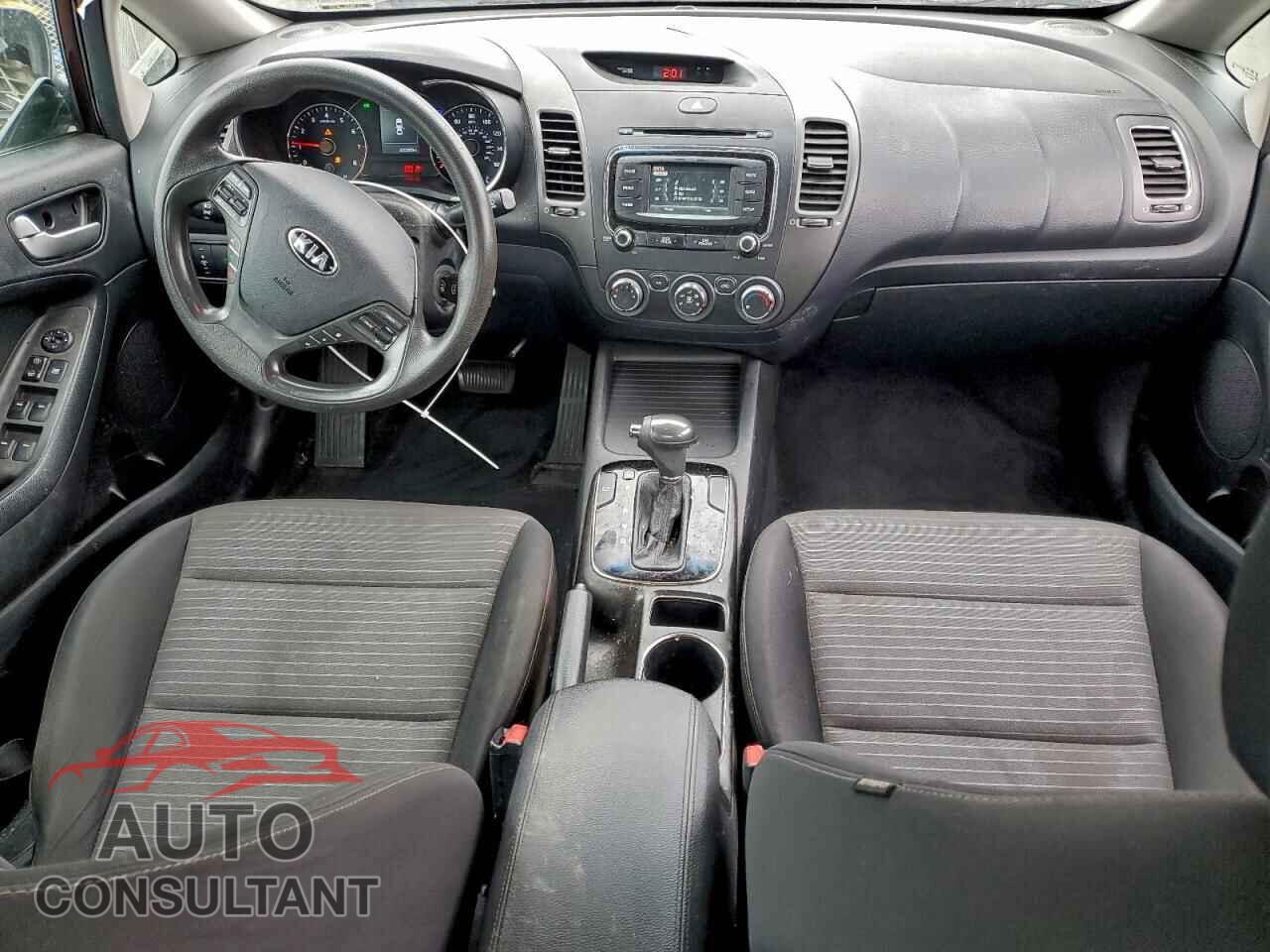 KIA FORTE 2017 - 3KPFL4A79HE032758