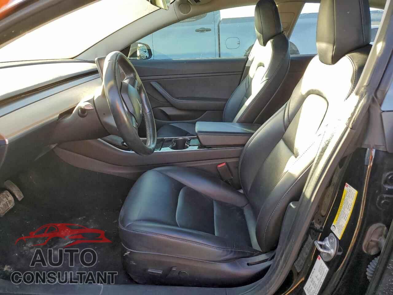 TESLA MODEL 3 2018 - 5YJ3E1EA5JF042382