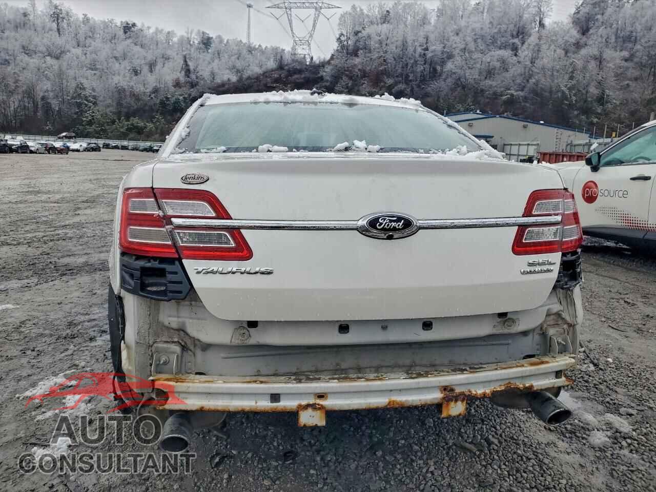 FORD TAURUS 2013 - 1FAHP2E88DG157397