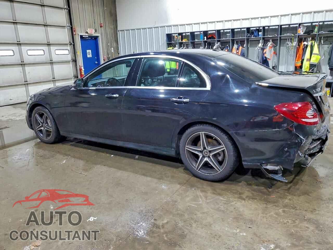 MERCEDES-BENZ E-CLASS 2017 - WDDZF4KB9HA205730