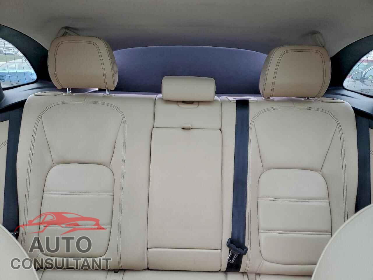 JAGUAR F-PACE 2017 - SADCK2BV5HA497617