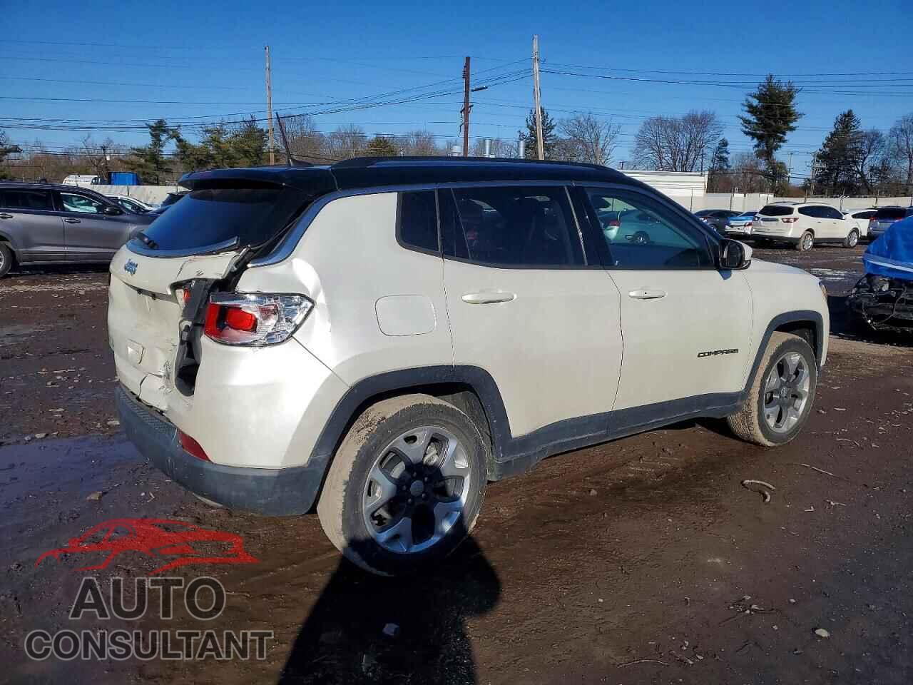 JEEP COMPASS 2018 - 3C4NJCCB4JT301733