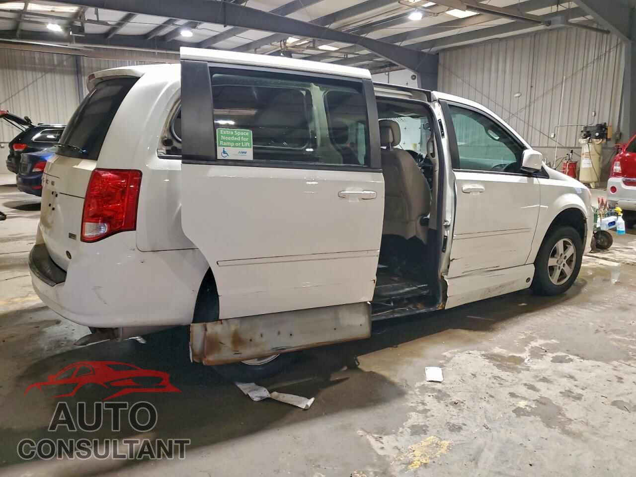 DODGE CARAVAN 2011 - 2D4RN3DG9BR776964