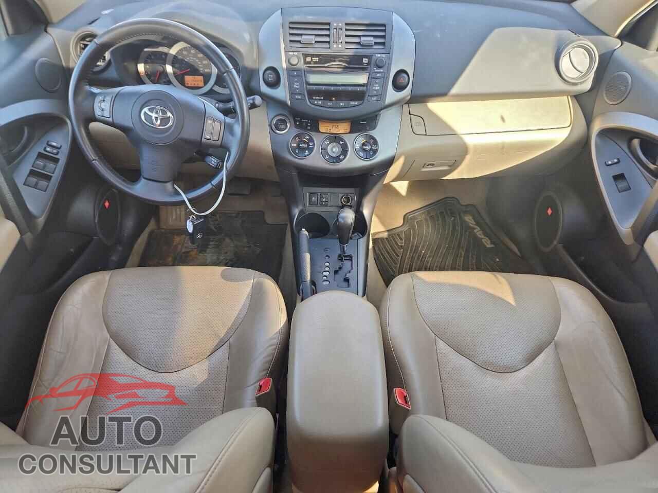 TOYOTA RAV4 2011 - 2T3DK4DV6BW055897