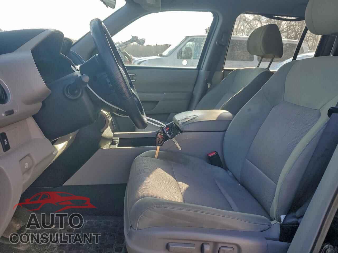 HONDA PILOT 2015 - 5FNYF4H41FB062405