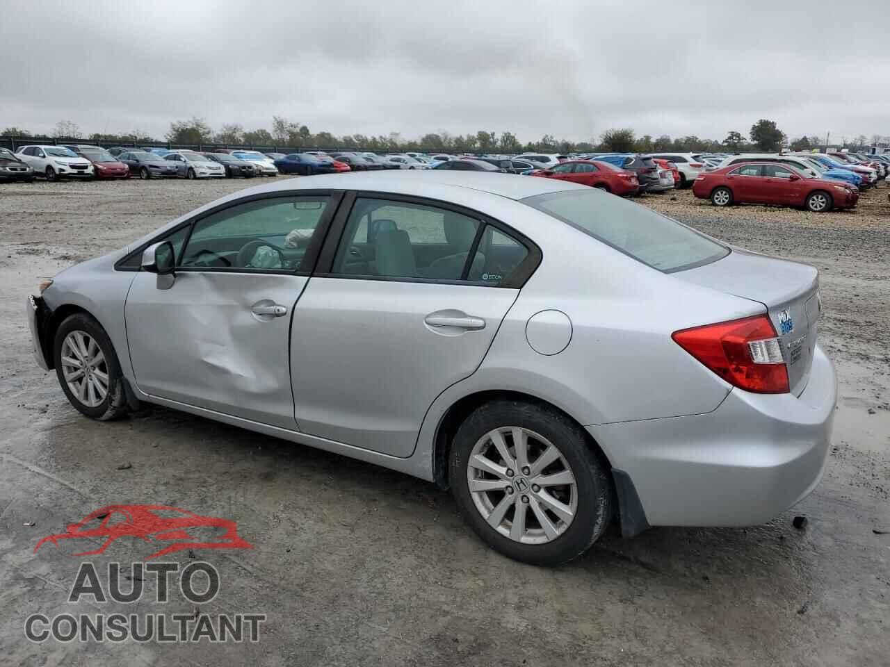 HONDA CIVIC 2012 - 19XFB2F88CE072993