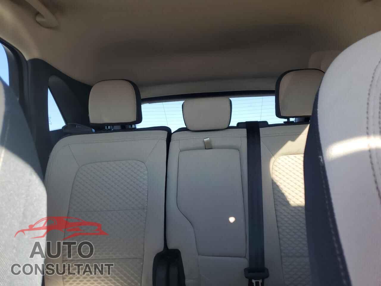 FORD ESCAPE 2020 - 1FMCU0G61LUA94216