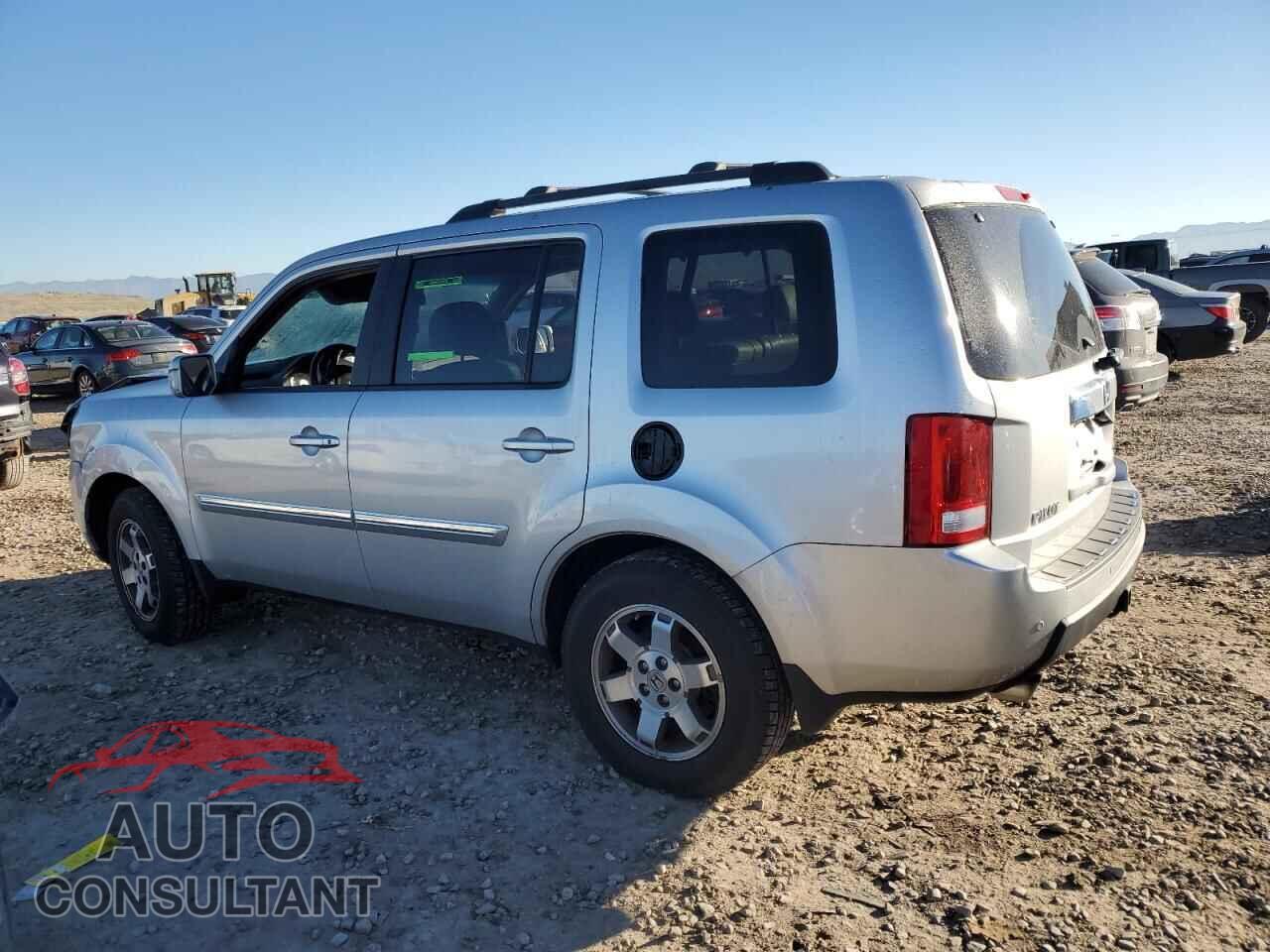 HONDA PILOT 2011 - 5FNYF4H96BB061966