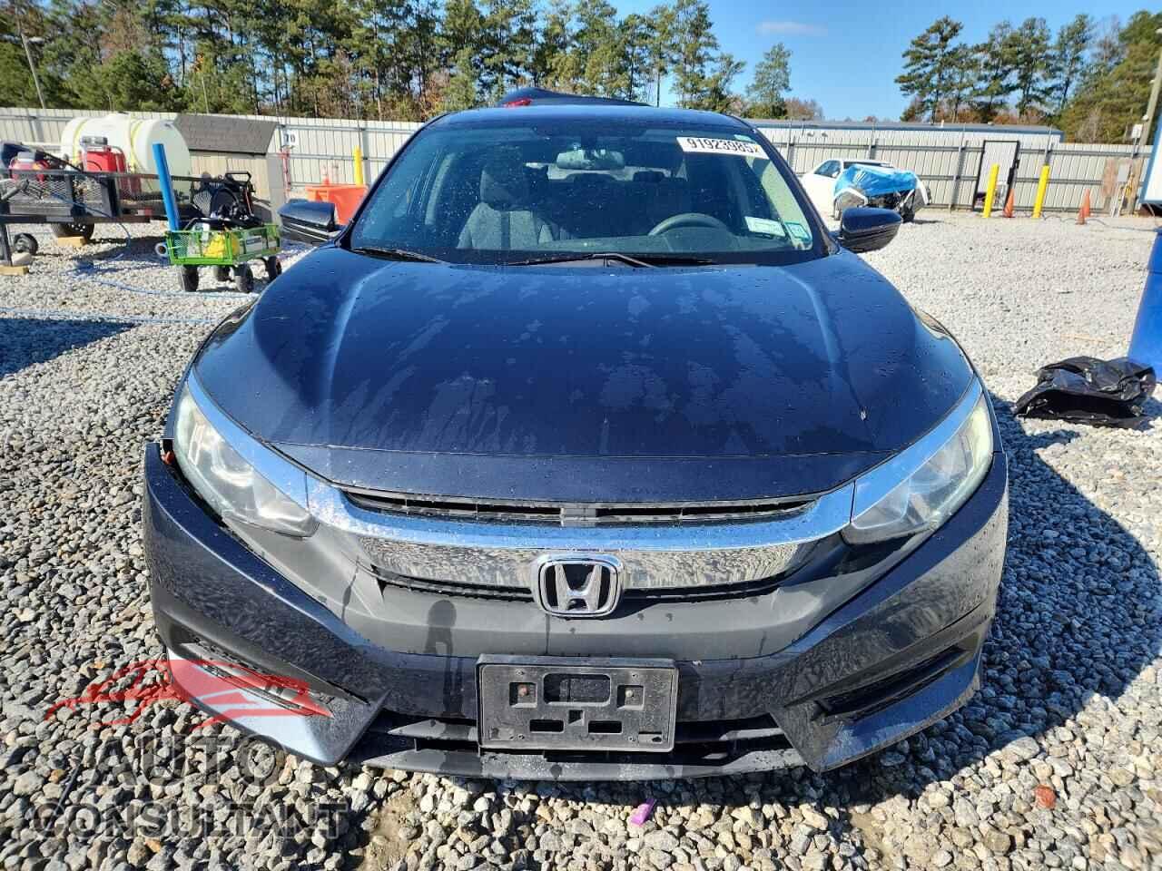 HONDA CIVIC 2017 - 2HGFC2F72HH572830
