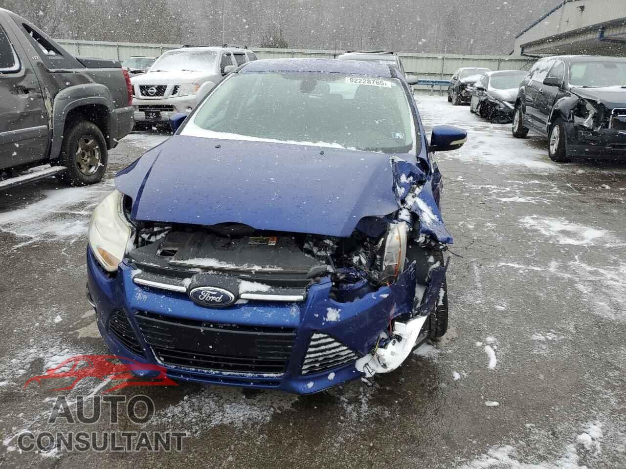 FORD FOCUS 2012 - 1FAHP3M24CL426522