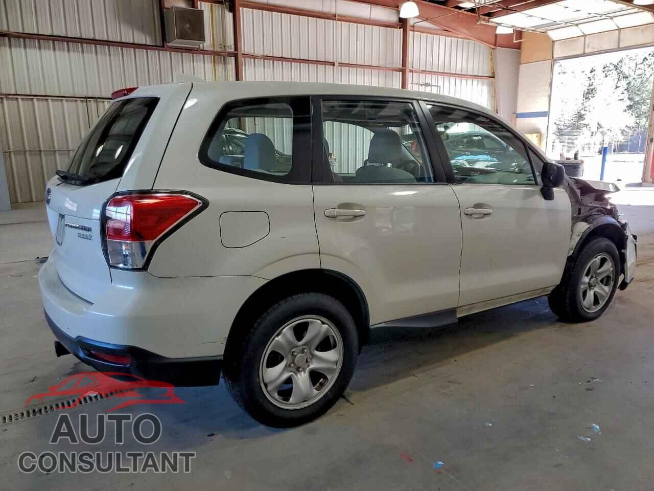 SUBARU FORESTER 2017 - JF2SJAAC0HH489311