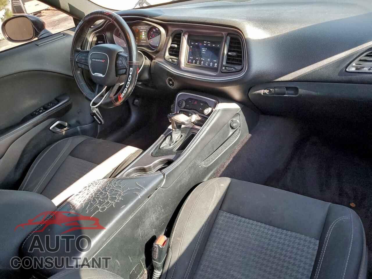 DODGE CHALLENGER 2018 - 2C3CDZAG2JH236104