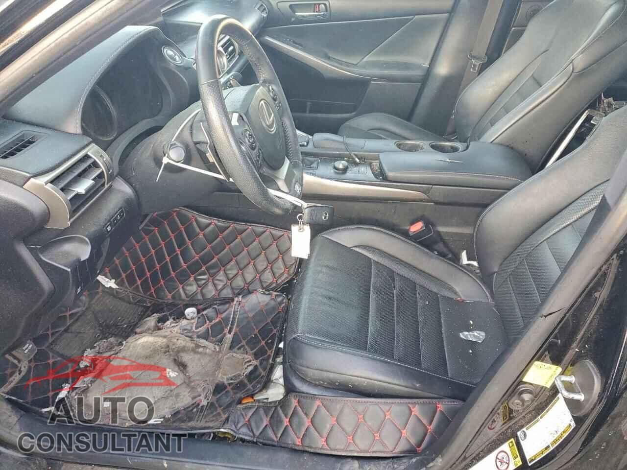 LEXUS IS 2015 - JTHBE1D21F5020103