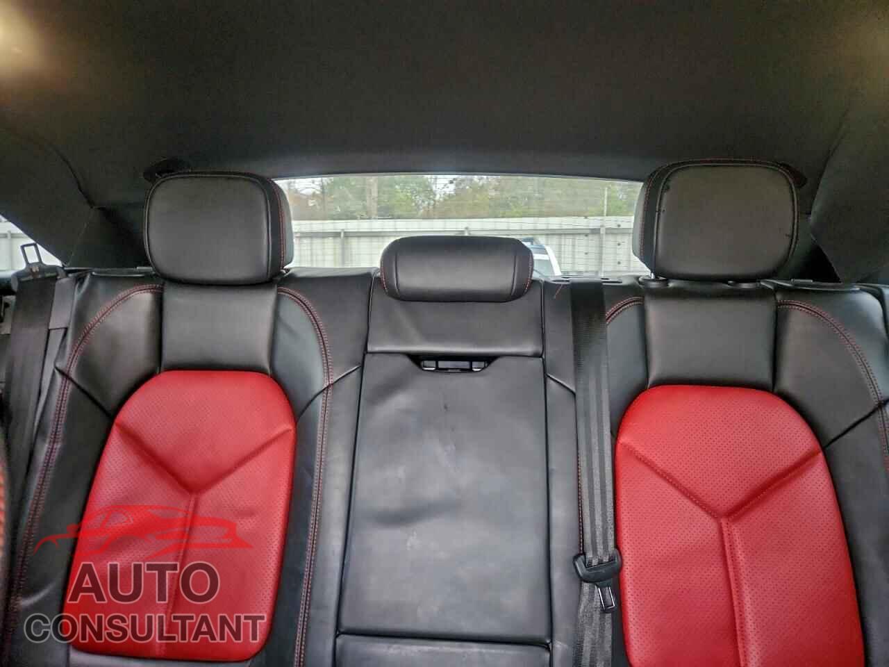 PORSCHE MACAN 2018 - WP1AA2A5XJLB07501