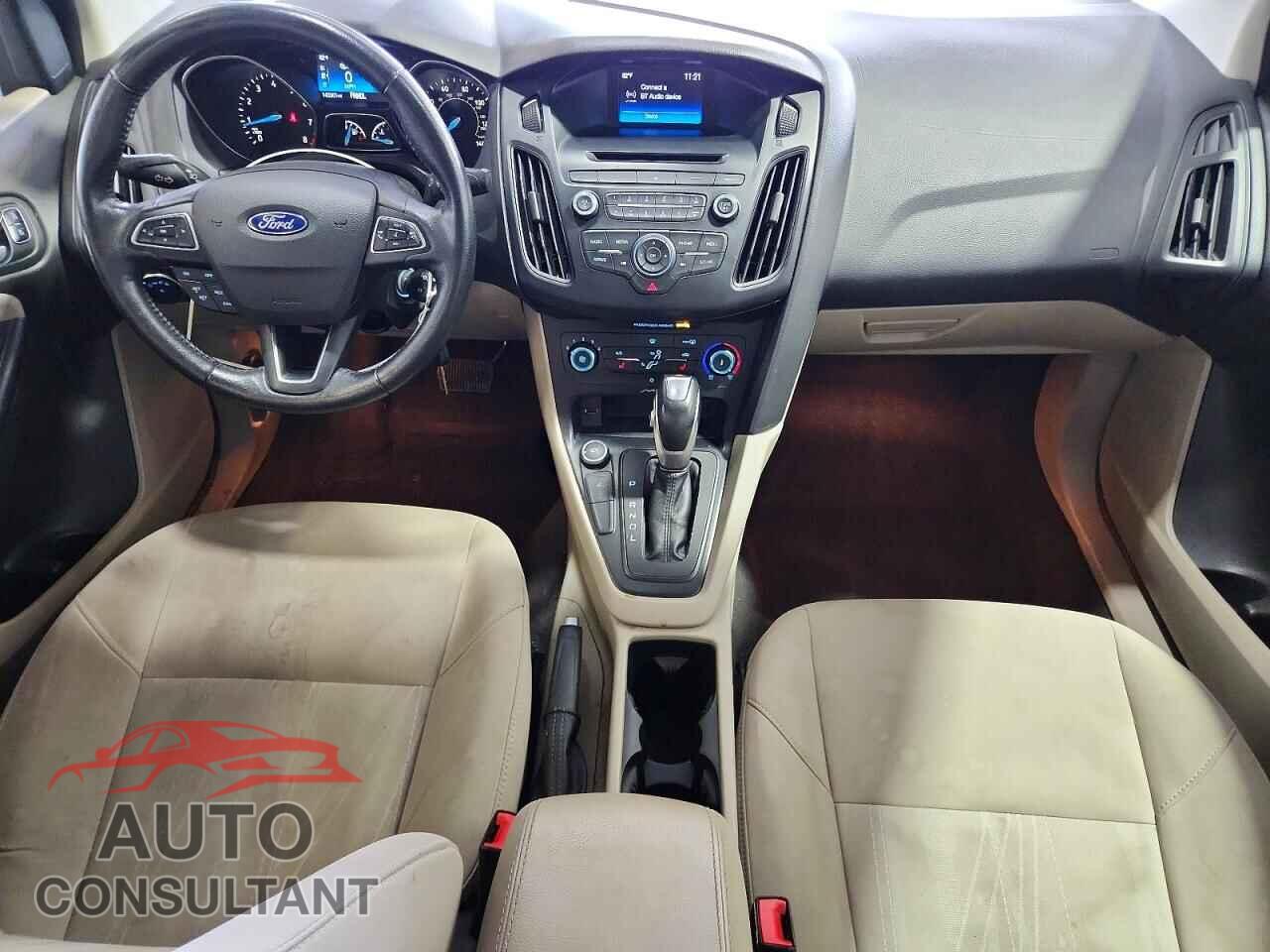 FORD FOCUS 2016 - 1FADP3F23GL252430