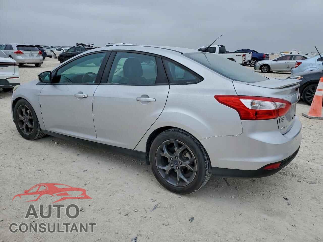 FORD FOCUS 2014 - 1FADP3F23EL325938