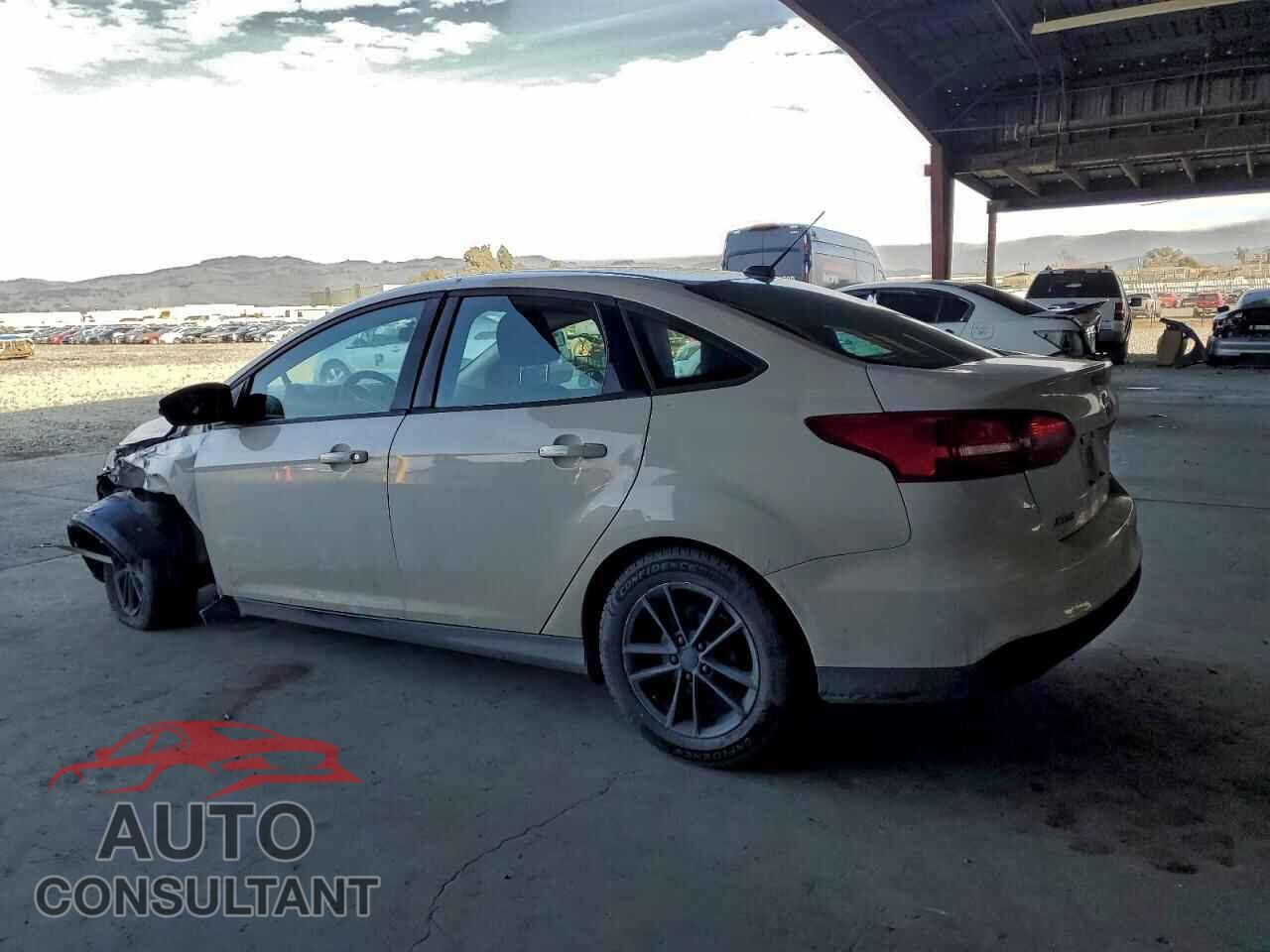 FORD FOCUS 2016 - 1FADP3F23GL363320