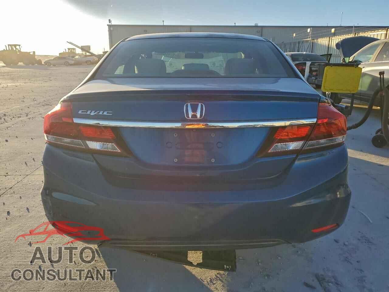 HONDA CIVIC 2013 - 2HGFB2F55DH552017
