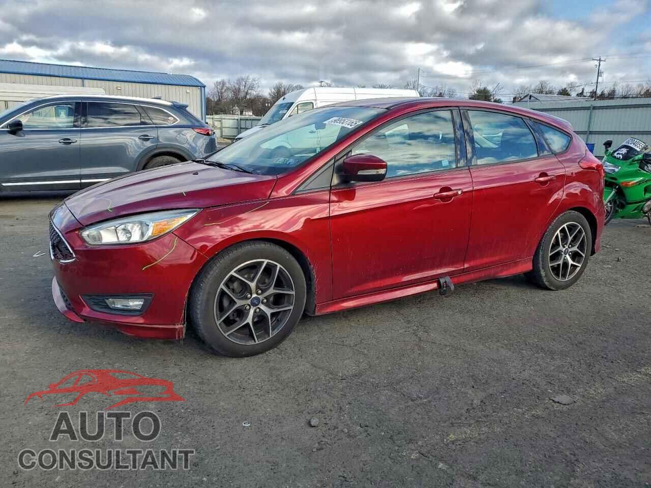 FORD FOCUS 2015 - 1FADP3K20FL237971