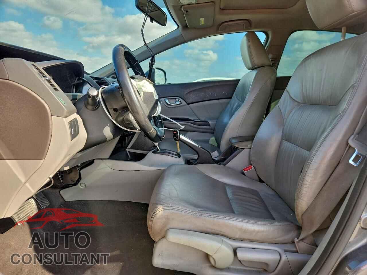 HONDA CIVIC 2012 - 2HGFB2F91CH572377