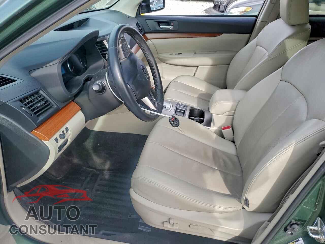SUBARU OUTBACK 2013 - 4S4BRBKC8D3262284