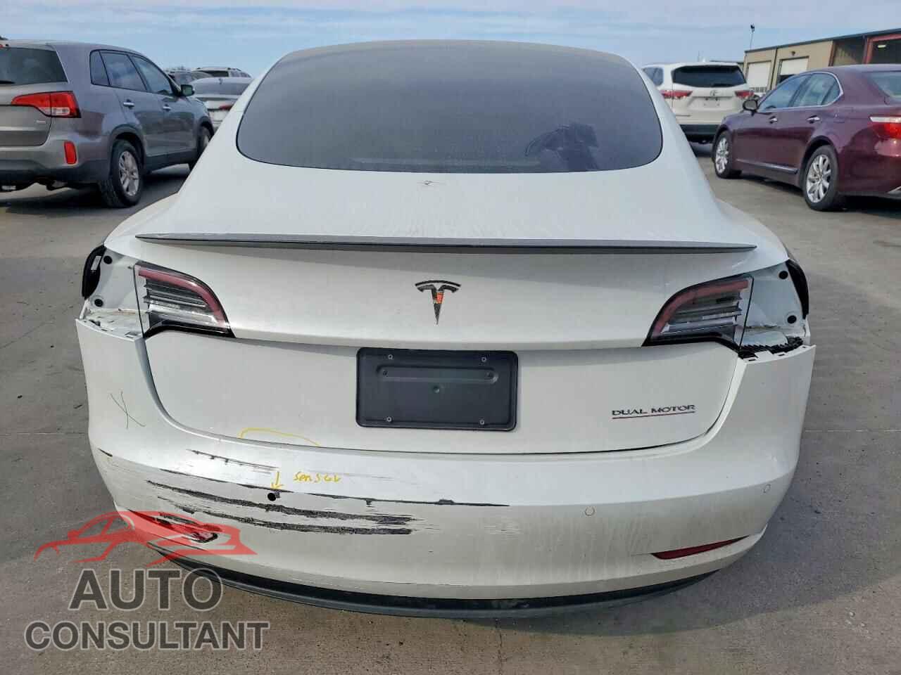 TESLA MODEL 3 2021 - 5YJ3E1EC6MF005735