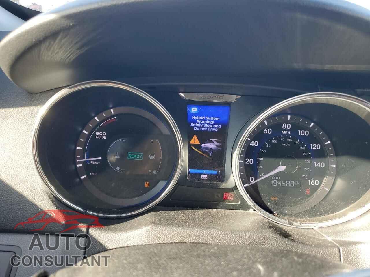 HYUNDAI SONATA 2012 - KMHEC4A46CA045248