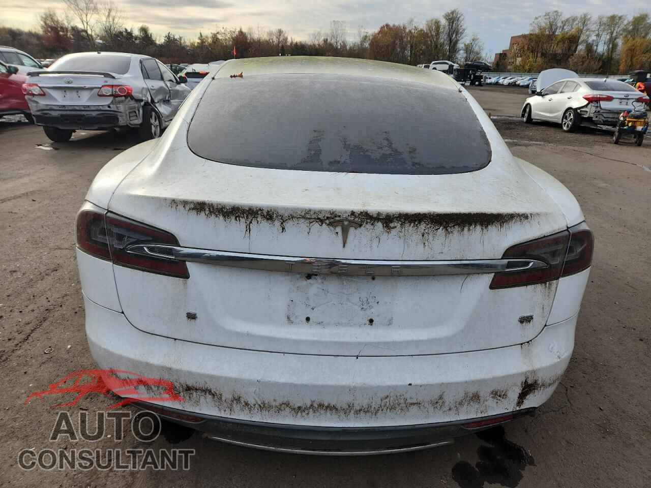 TESLA MODEL S 2013 - 5YJSA1CN4DFP13493
