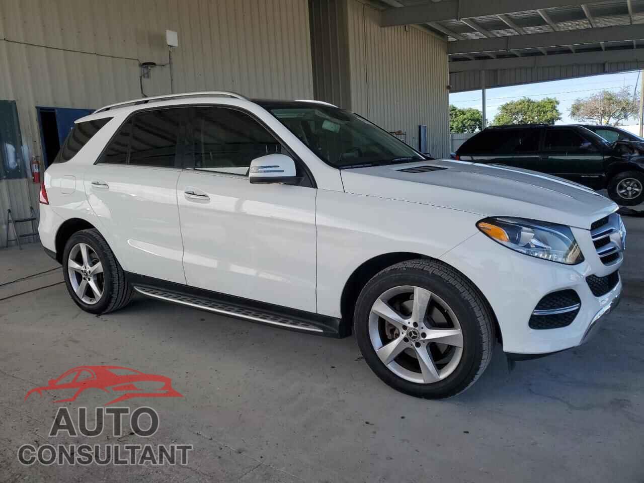 MERCEDES-BENZ GLE-CLASS 2018 - 4JGDA5JB9JB012113