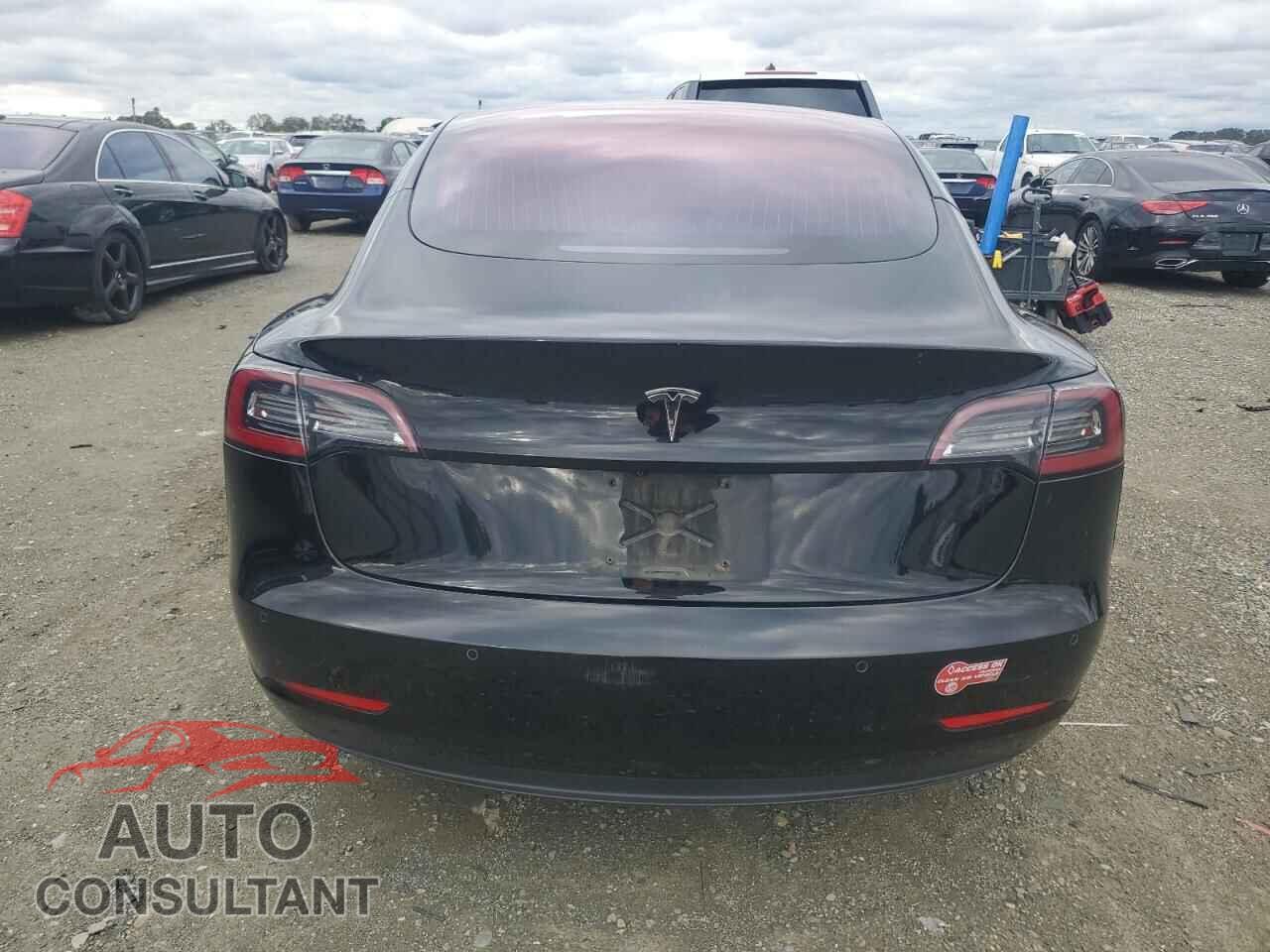 TESLA MODEL 3 2017 - 5YJ3E1EA4HF001610