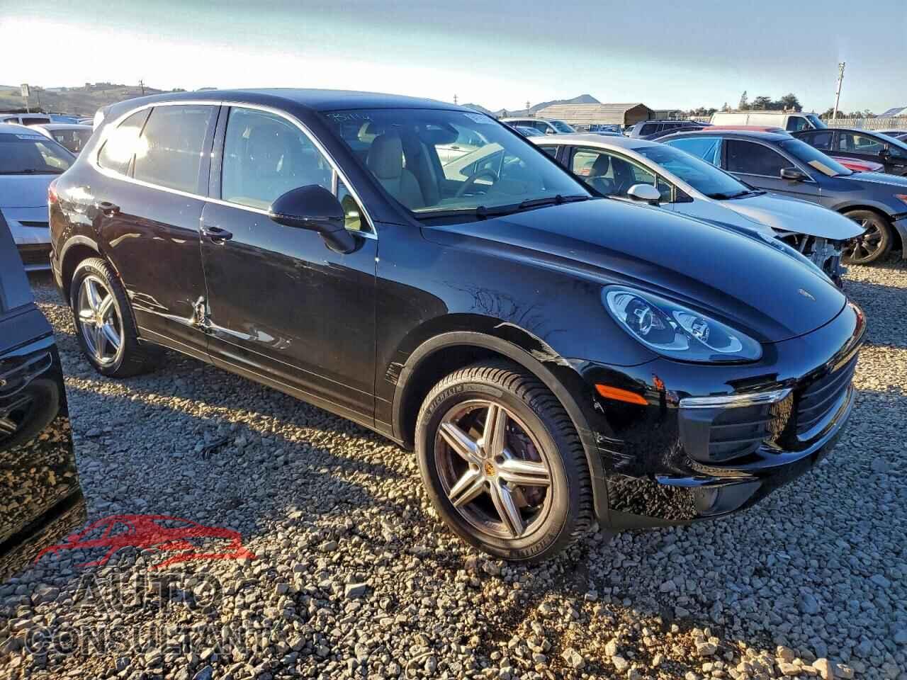 PORSCHE CAYENNE 2016 - WP1AA2A29GKA13162