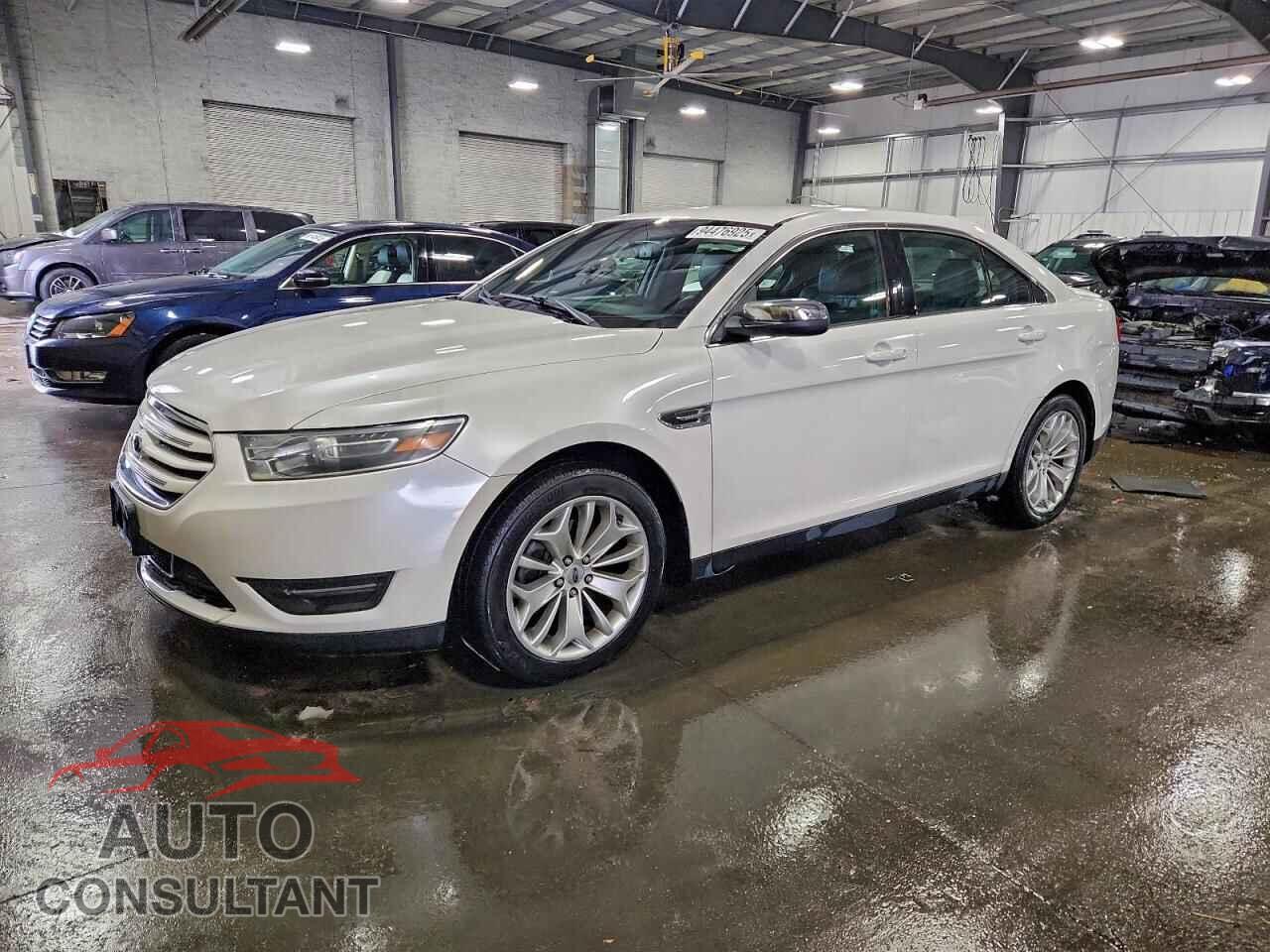 FORD TAURUS 2015 - 1FAHP2F82FG148650