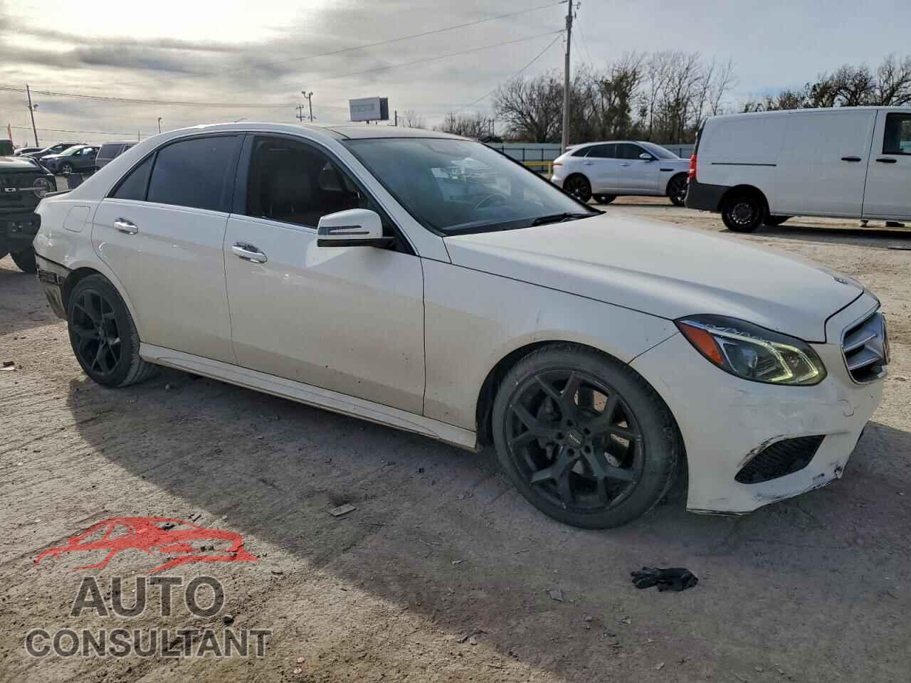 MERCEDES-BENZ E-CLASS 2015 - WDDHF6HB0FB155676