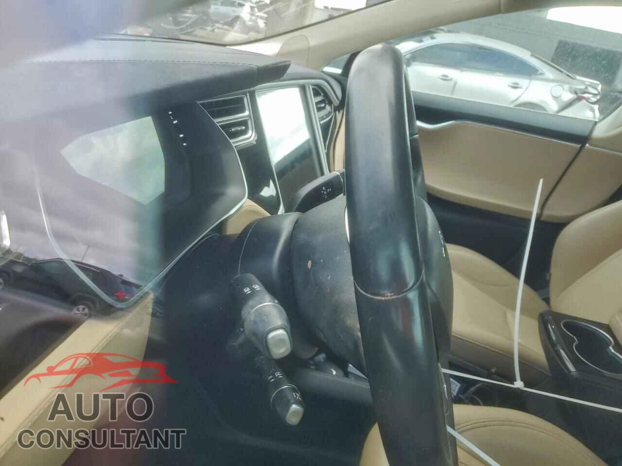 TESLA MODEL S 2015 - 5YJSA1S18FF100326