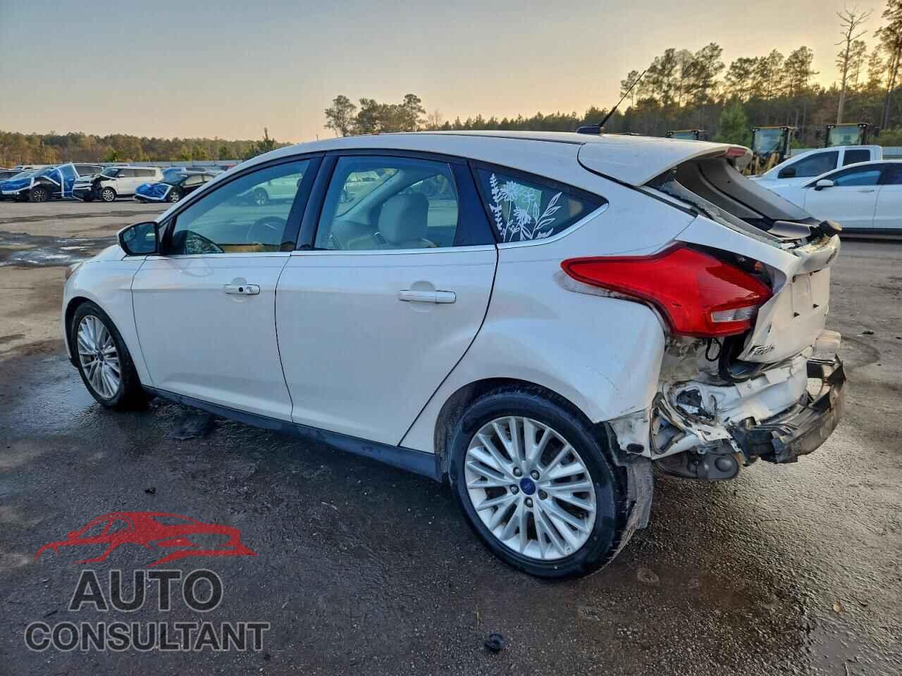 FORD FOCUS 2016 - 1FADP3N23GL307086