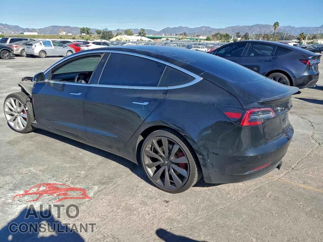 TESLA MODEL 3 2018 - 5YJ3E1EB5JF180948