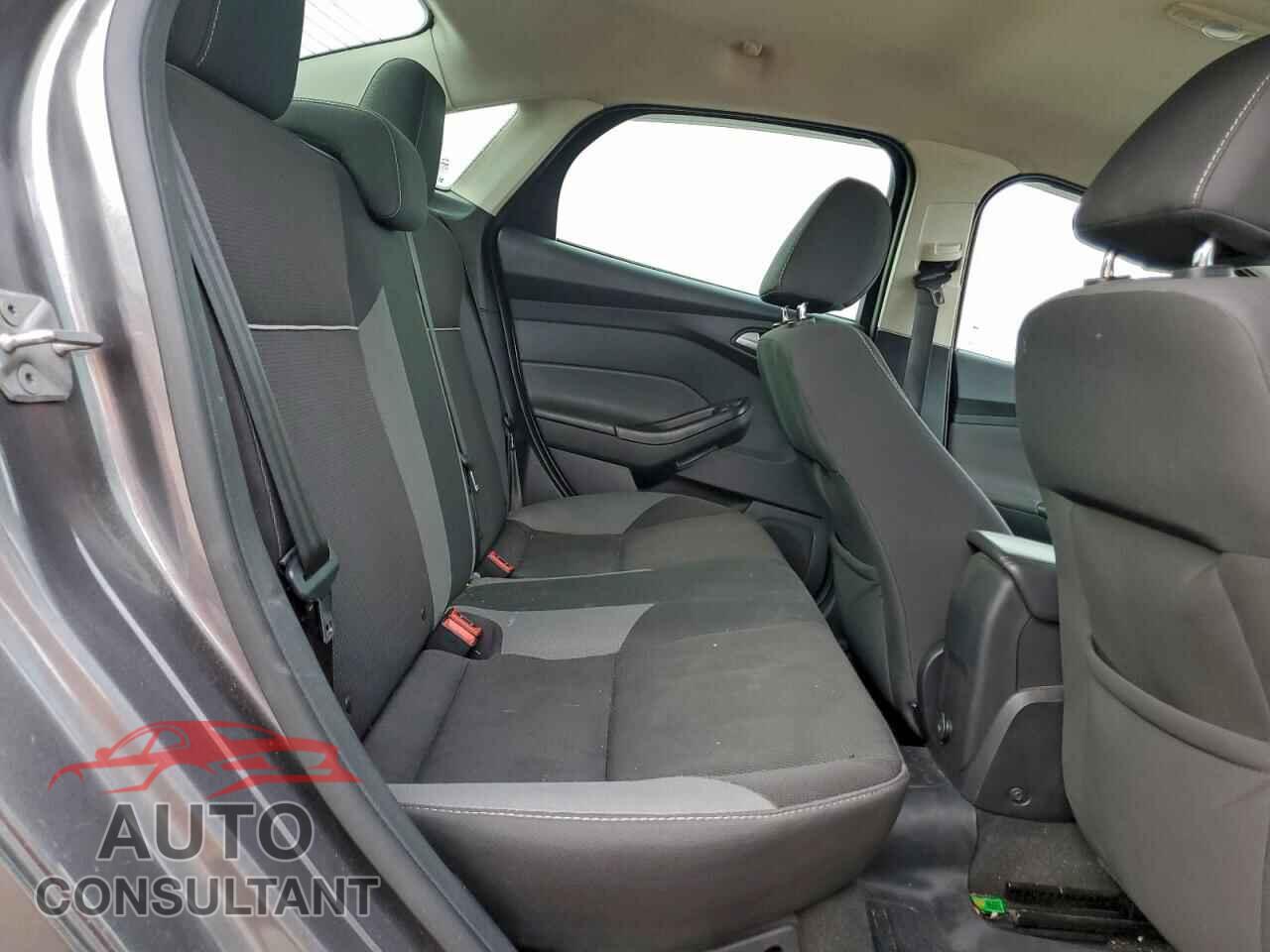 FORD FOCUS 2013 - 1FADP3F26DL360598